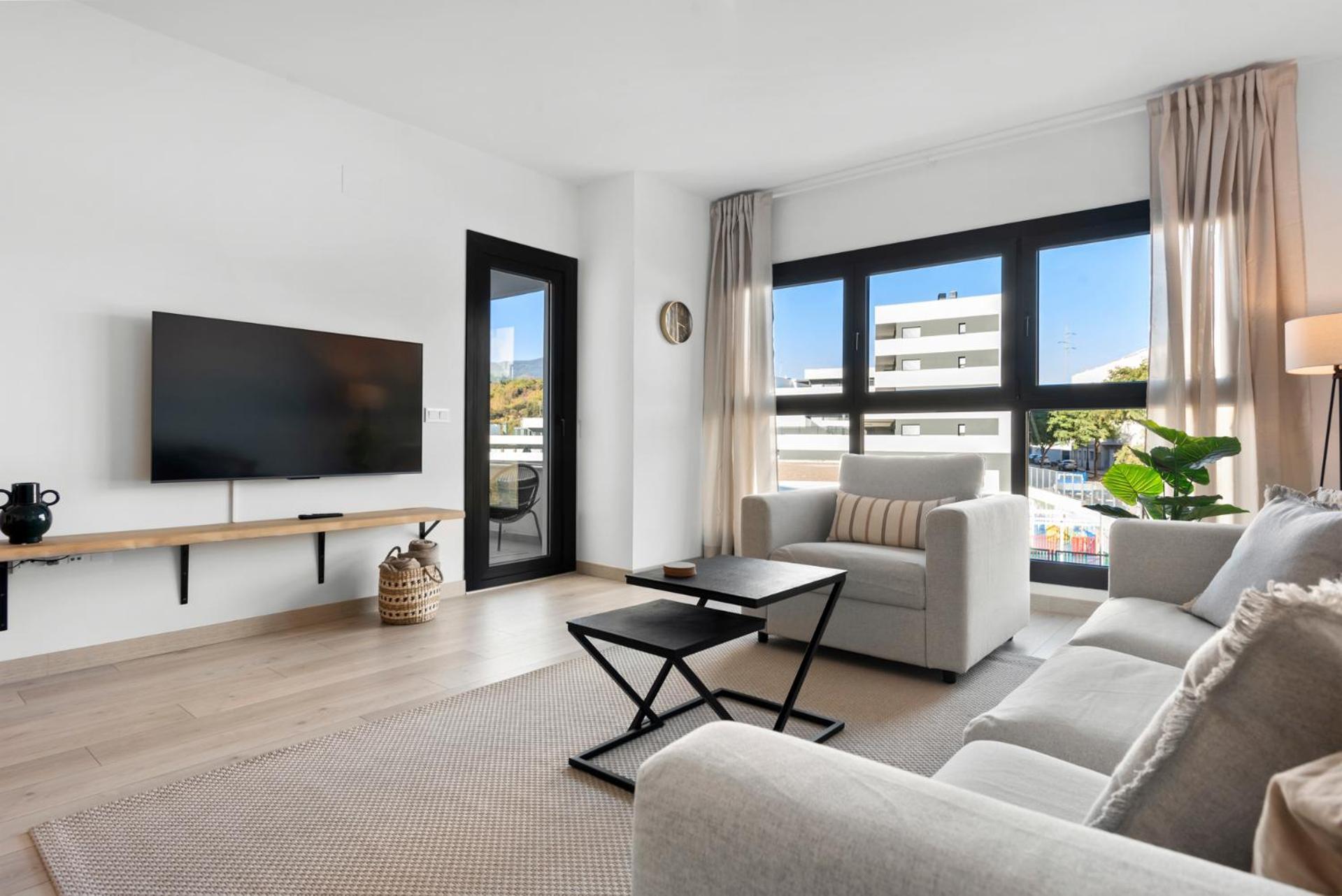 Beautiful 2-Bedroom Apartment Near Center And Beach Estepona Exteriér fotografie