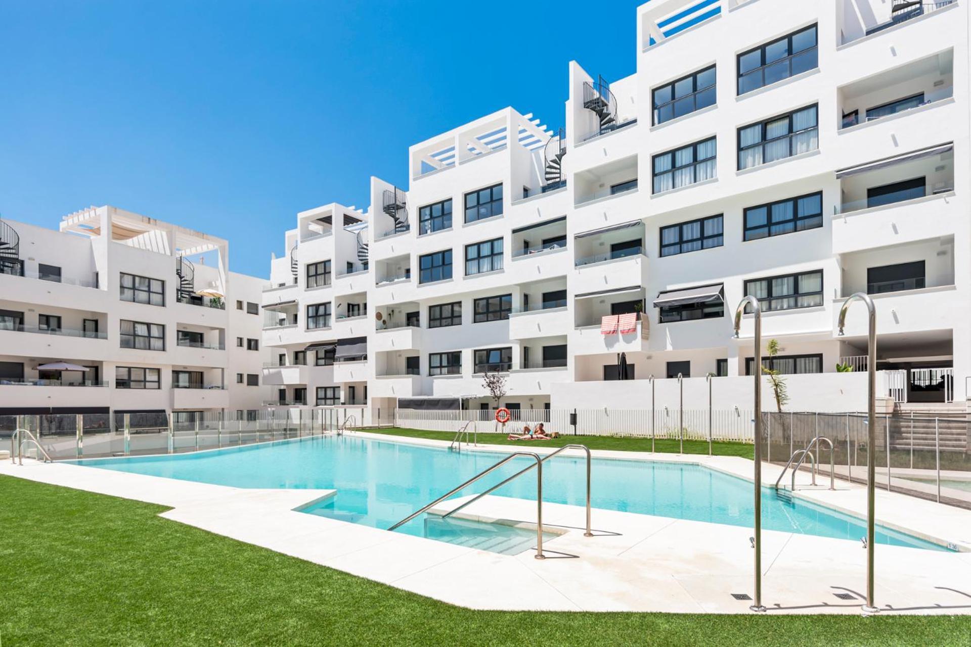Beautiful 2-Bedroom Apartment Near Center And Beach Estepona Exteriér fotografie